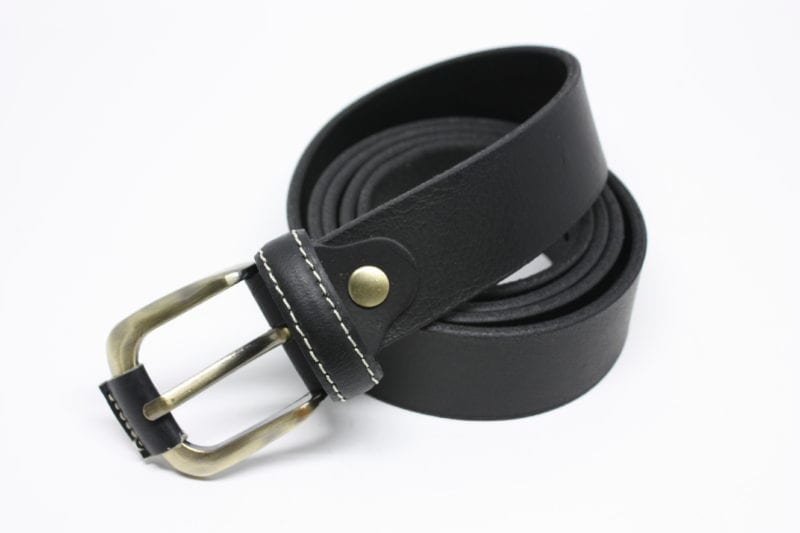 Ceinture en cuir noir large