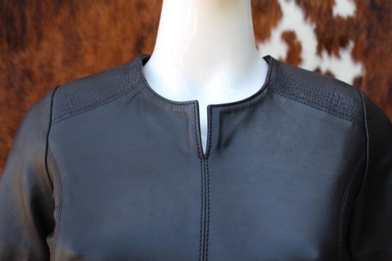 Robe en en cuir noir – Image 3