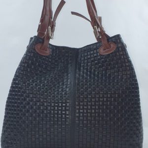 Sac à main en cuir noir tressé