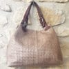 Sac à main en cuir tressé taupe