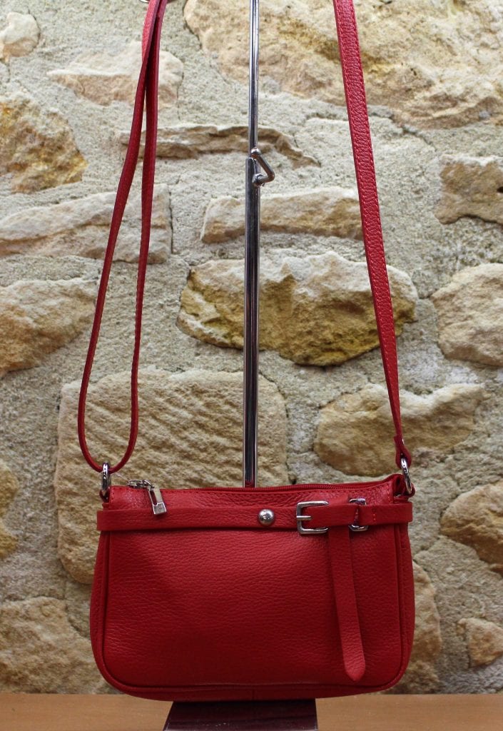 Pochette en cuir rouge