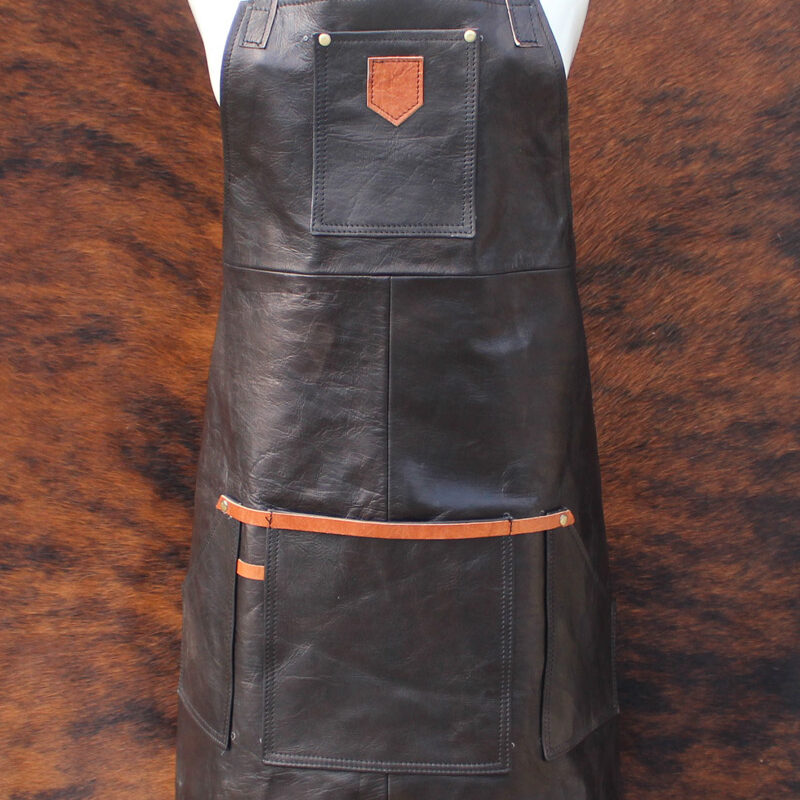 Tablier en cuir vachette noir naturel