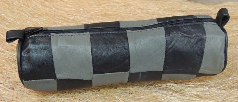 Trousse ronde en cuir agneau